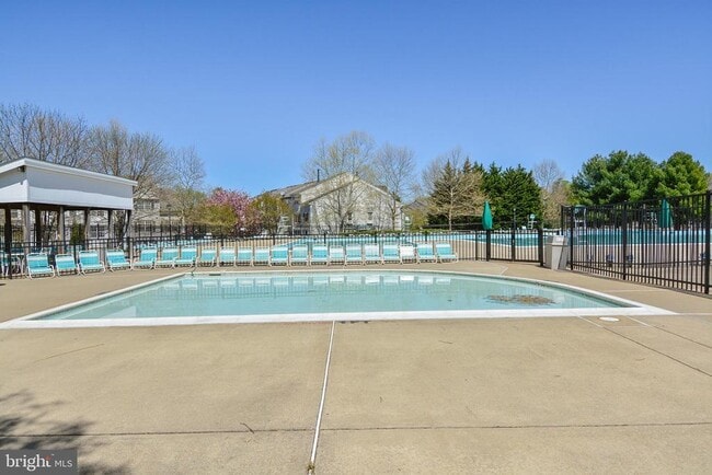 Building Photo - 8 Crusader Ct