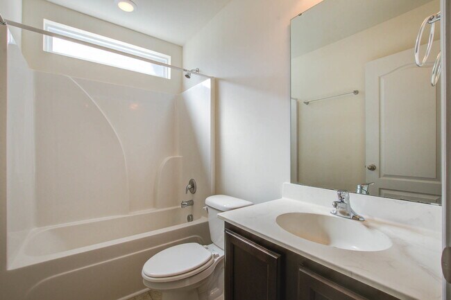 Building Photo - 183 Brittondale Rd