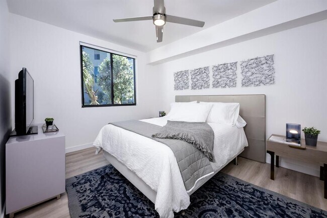 Building Photo - 5961 SW 68th St