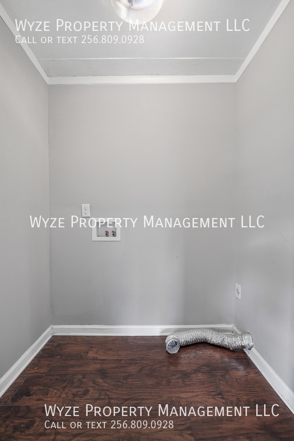 Building Photo - 1703 Sandlin Ave SE