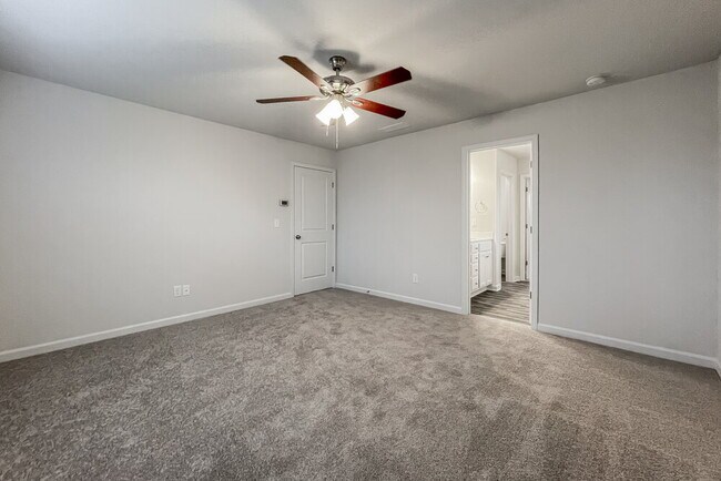 Building Photo - 327 Hamilton Pointe Dr