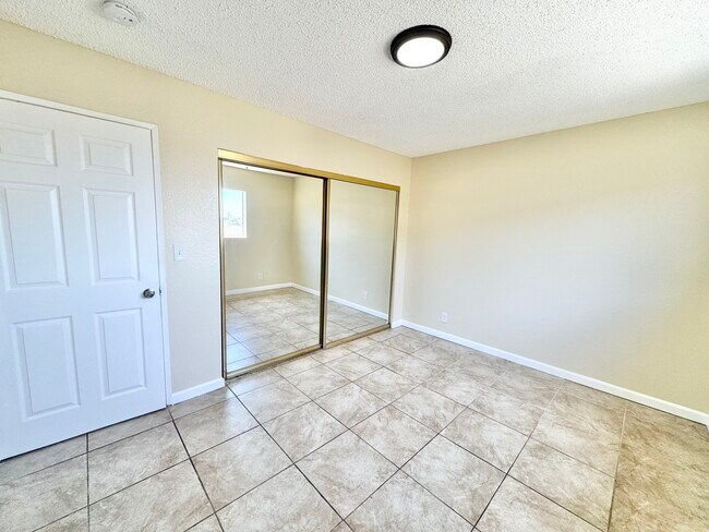 Building Photo - 13214 Cordray Ave