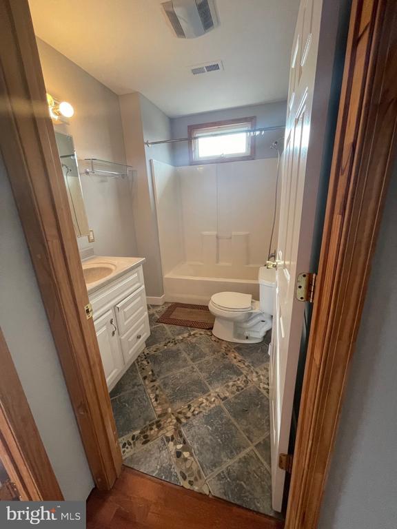 Building Photo - 110 Marshall Ave