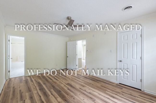 Building Photo - 621 Daffodil Way