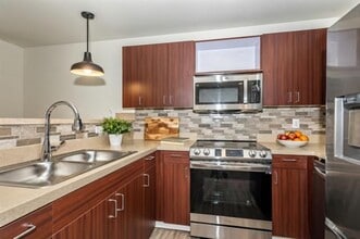 Building Photo - 3022 Forest Ln