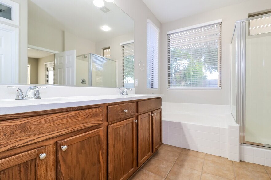 Building Photo - 15119 W Banff Ln