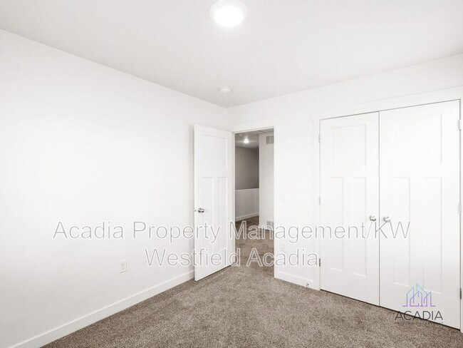 Building Photo - 7431 W Laxey St
