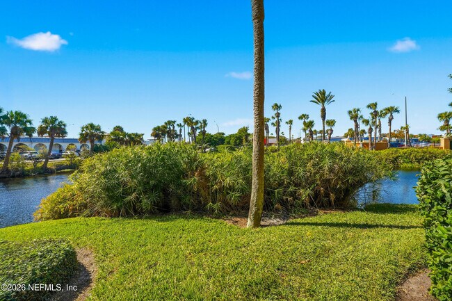 Building Photo - 204 Laguna Villa Blvd