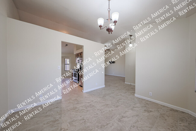 Building Photo - 8768 W Berridge Ln
