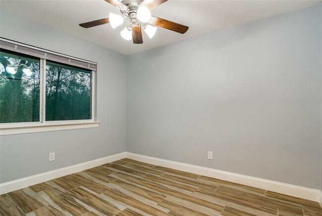 Building Photo - 12633 Memorial Dr