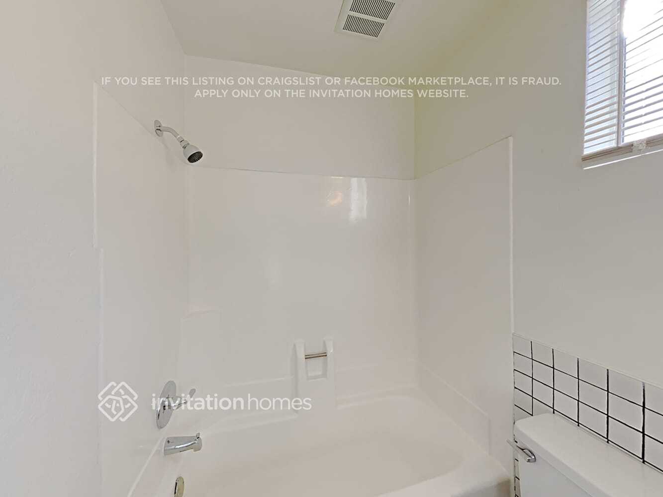 Building Photo - 17449 N 8th Ave