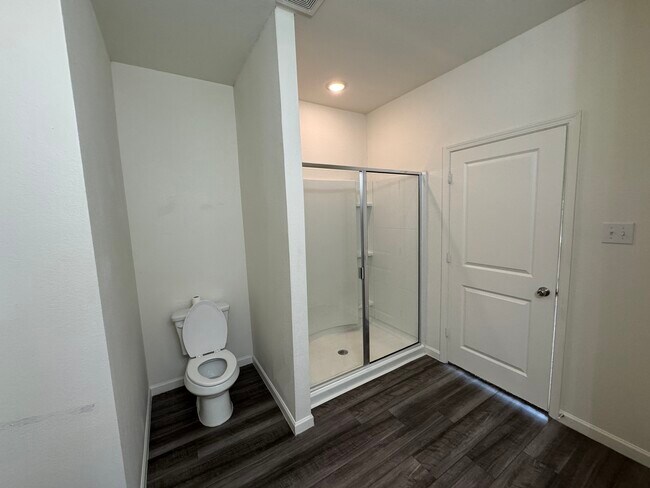 Building Photo - 10341 Castle Lyons Ln