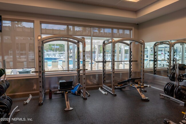 Building Photo - 6466 Ginnie Springs Rd