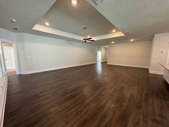 Building Photo - Gulf Breeze - Roman Oaks - 4 Bedroom, 3 Ba...