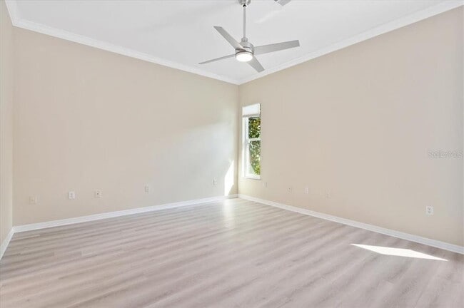 Building Photo - 700 Silk Oak Dr