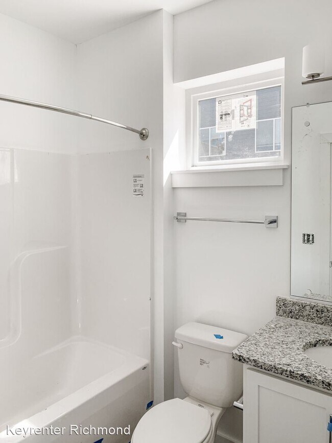Building Photo - 2 br, 2 bath House - 106 W 12th Street UNIT A