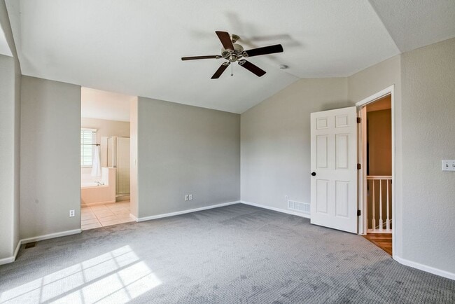 Building Photo - Absolutely Stunning 4 Bedroom Home in Mariana Butte