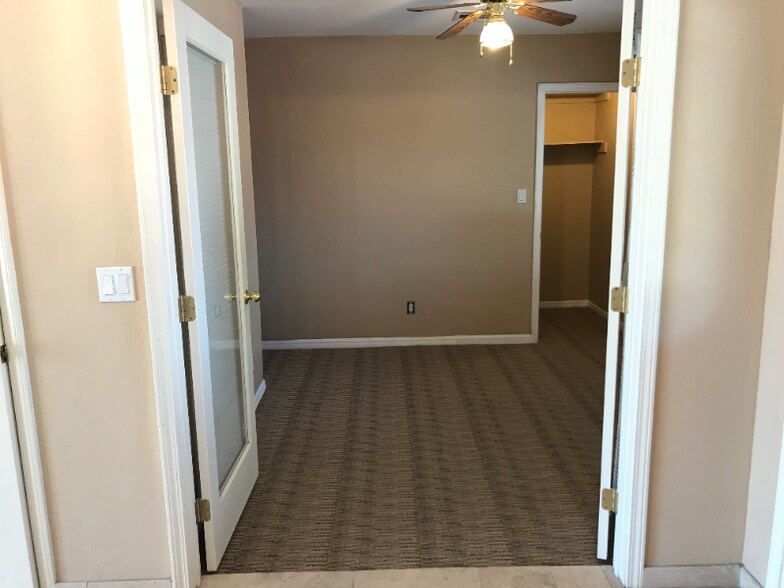 Building Photo - 12018 N Hayden Rd
