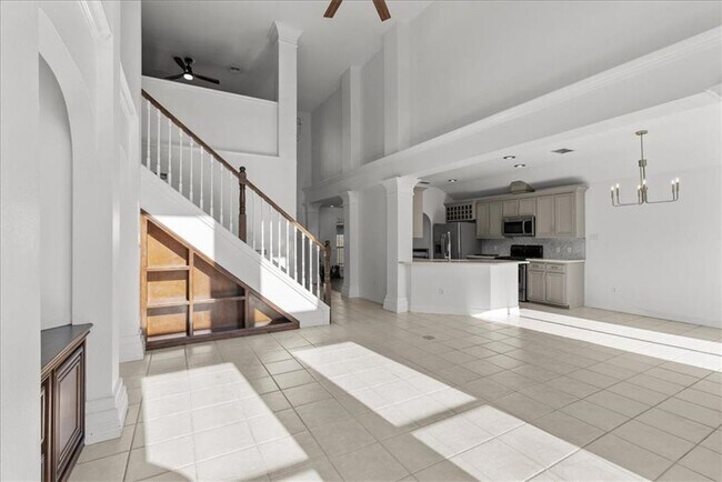 Building Photo - 3/2 Southside over 2000 sqft