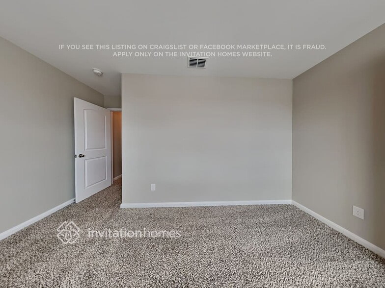 Building Photo - 3127 Angus Dr