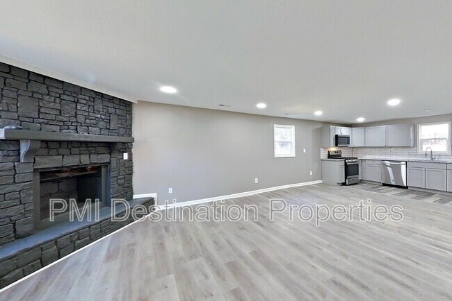 Building Photo - 5513 Hardy Ave