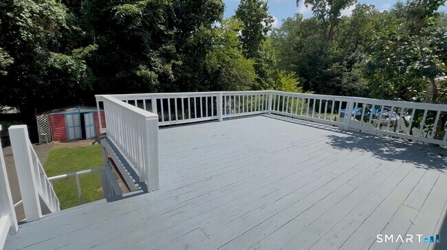 Building Photo - 43 Meadowbrook Rd