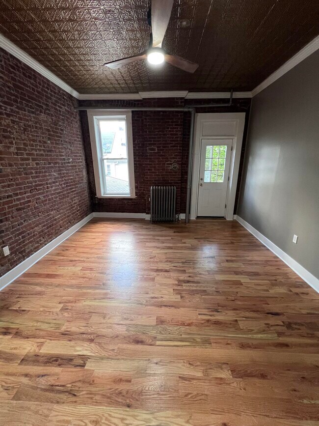 Building Photo - 155 Midland Ave