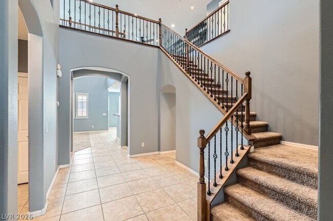 Building Photo - 333 Shimmering Moon St