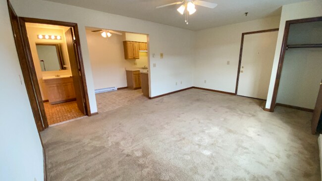 Building Photo - 1949 Western Ave