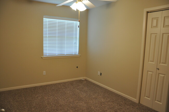 Building Photo - COMING SOON! Updated 3 Bedroom in Lindale ...