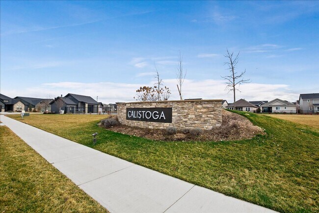 Building Photo - 4 Bedroom, 2 Bath home in Beautiful Meridian with SO MANY upgrades and perks throughout!  You don...