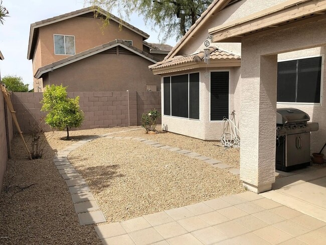 Building Photo - 16036 N 11th Ave