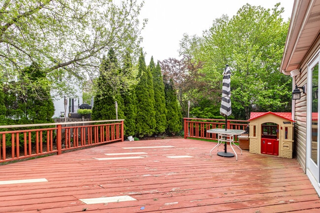 Building Photo - 7731 Milan Way