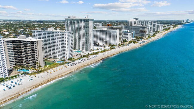 Building Photo - 3800 Galt Ocean Dr