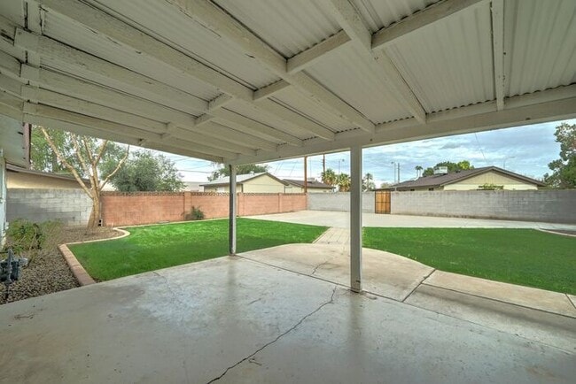 Building Photo - READY TO VIEW NOW! Charming 3-Bedroom Home Near ASU – Prime Location!