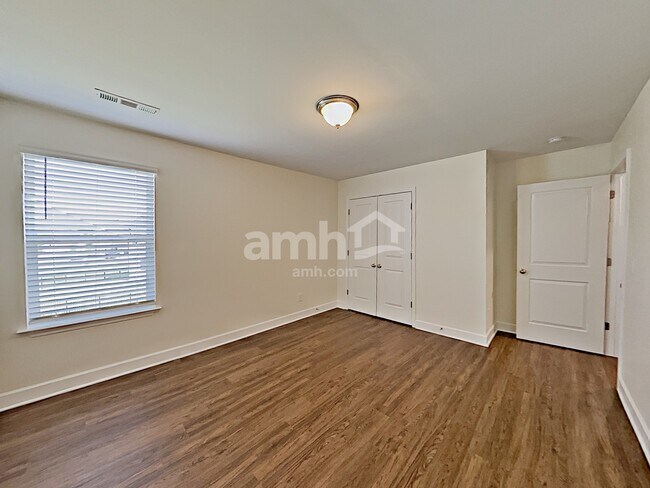 Building Photo - 4900 Horatio Ct