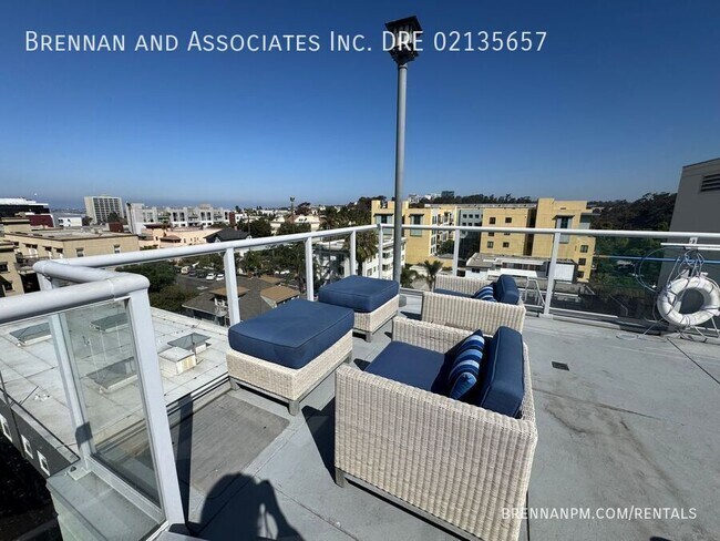 Building Photo - 850 Beech St