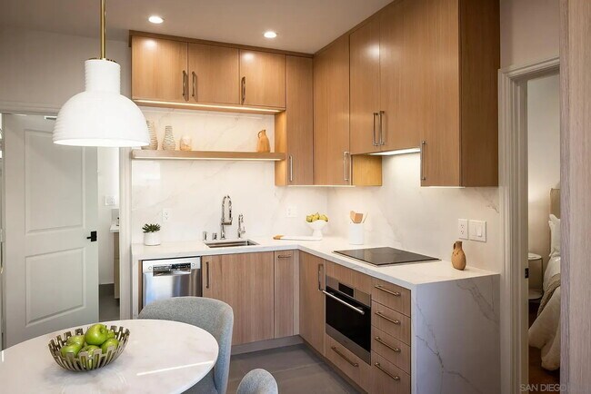 Building Photo - "Cozy 2-Bed Retreat in Chula Vista – Your Perfect California Haven!"