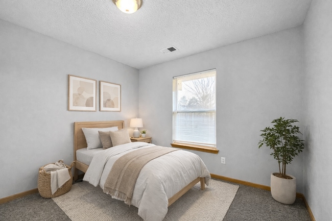 Building Photo - 3BR/2BA Home for Rent in Grain Valley, MO 64029 | Fenced Yard | Fireplace | Garage | Pet-Friendly