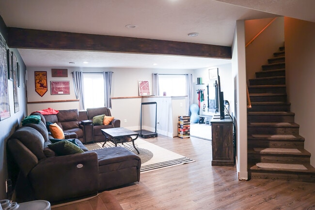 Building Photo - 45 Butch Cassidy Loop