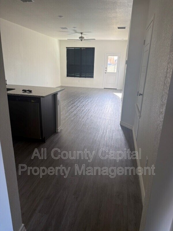 Building Photo - 8905 Ash Rd