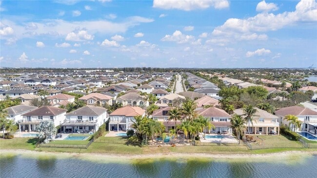 Building Photo - 4546 SW 179th Way