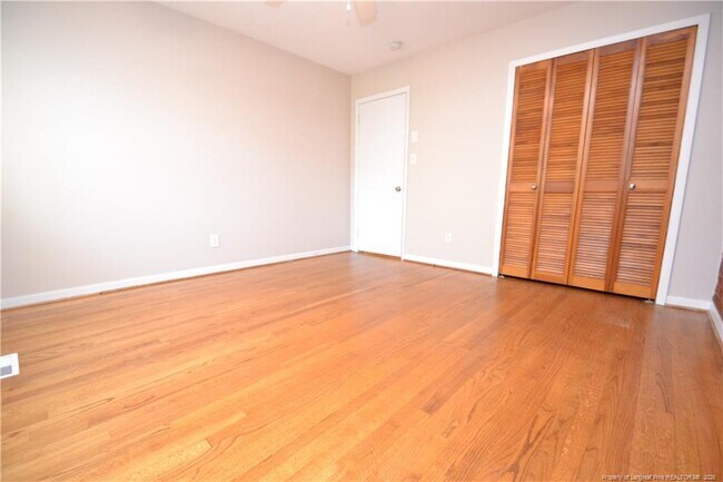 Building Photo - 5133 Lundy Dr