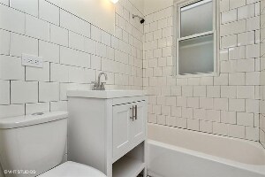 Building Photo - 1329 W 18th St
