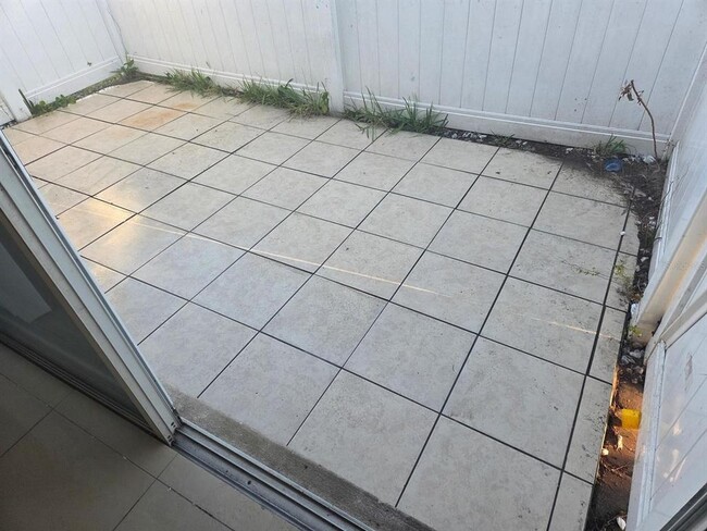 Building Photo - 4367 White Pine Ave