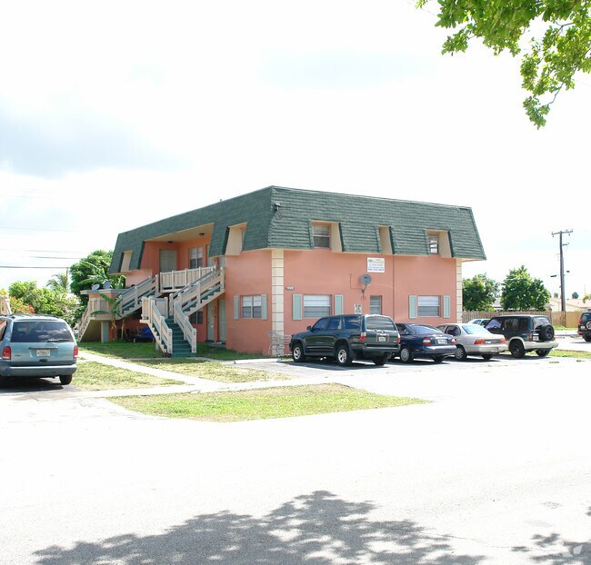 Sunset Manor Apartments 62316391 NW 11th St Sunrise FL 33313