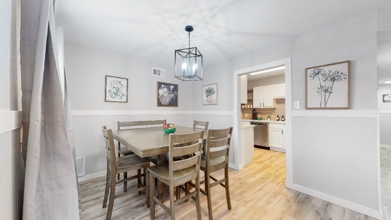 Building Photo - 1217 S Victor St