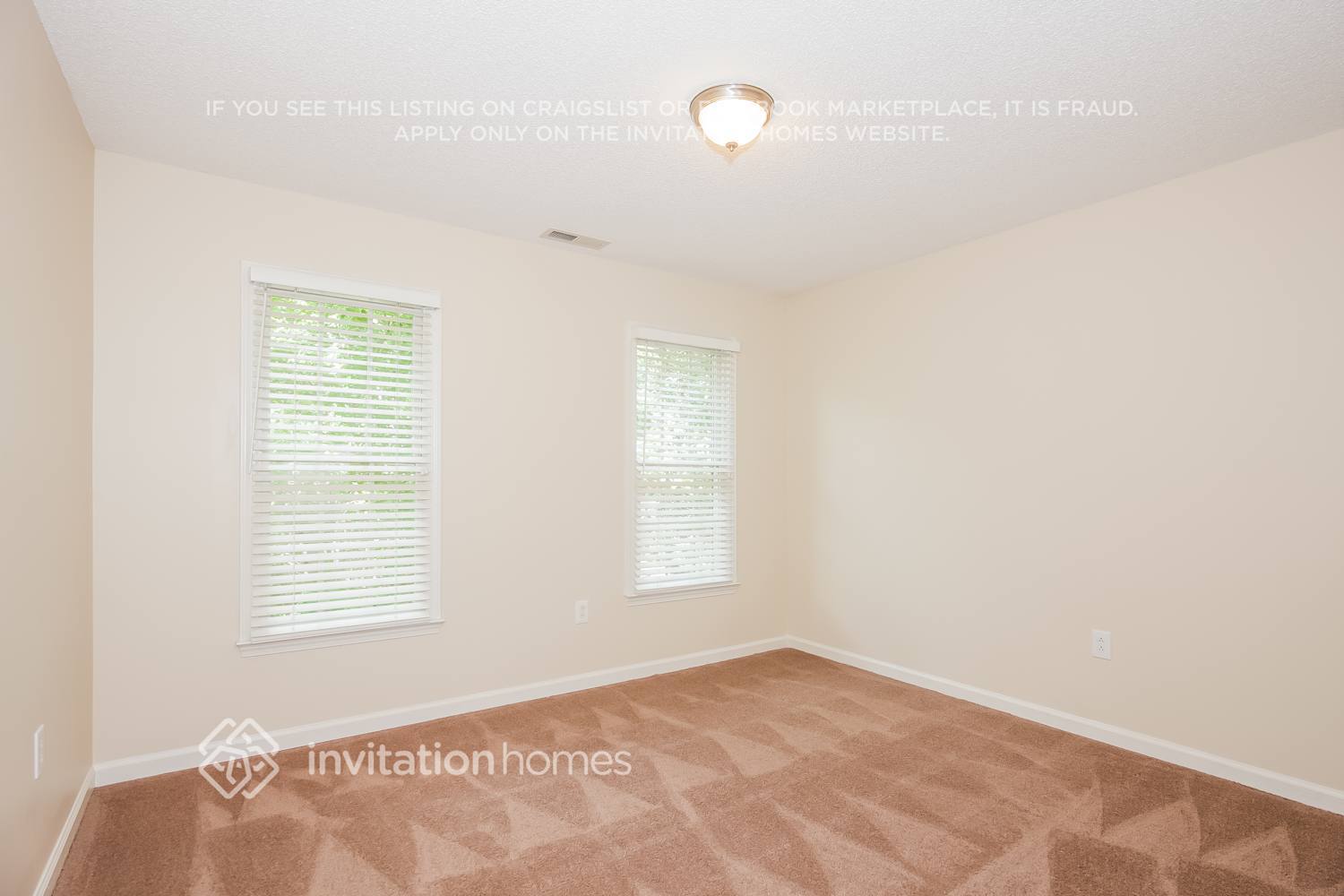 Building Photo - 8728 Oakham St