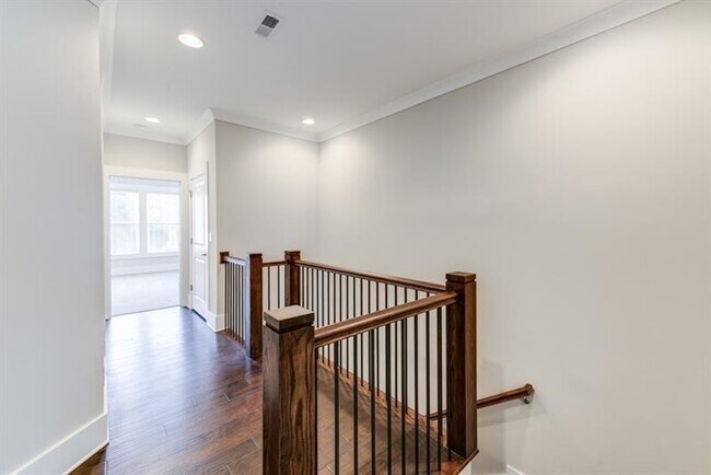 Building Photo - 4304 Walsh Dr