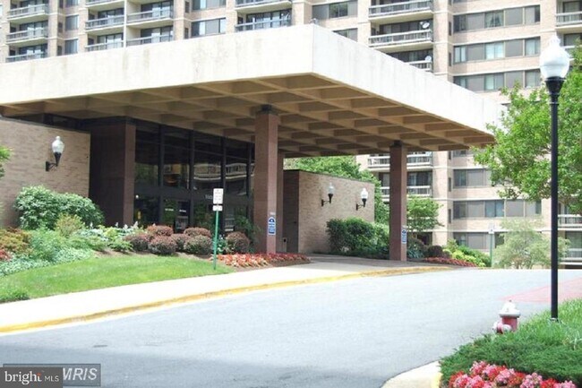 Building Photo - 5505 Seminary Rd